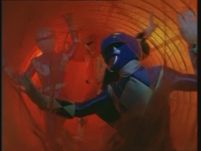 Power Rangers Monster - S01E32 - Räupchen