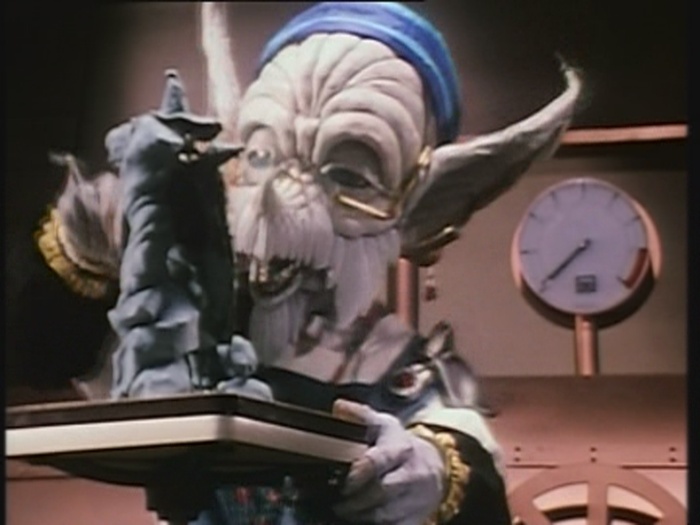 Power Rangers Monster - S01E02 (1) - Knochenmann
