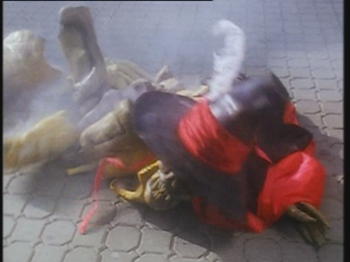 Power Rangers Monster - S01E02 (1) - Knochenmann