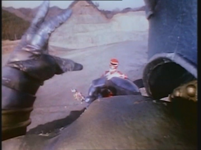 Power Rangers Monster - S01E02 (2) - Blechmonster