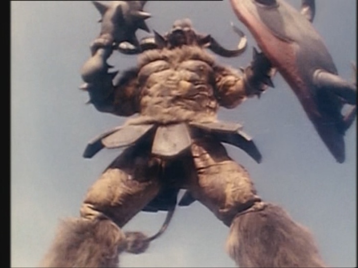 Power Rangers Monster - S01E03 - Minotaurus