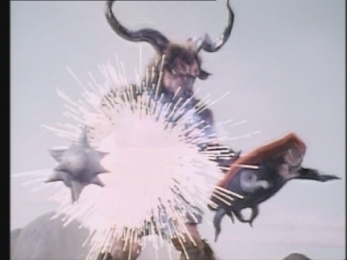 Power Rangers Monster - S01E03 - Minotaurus
