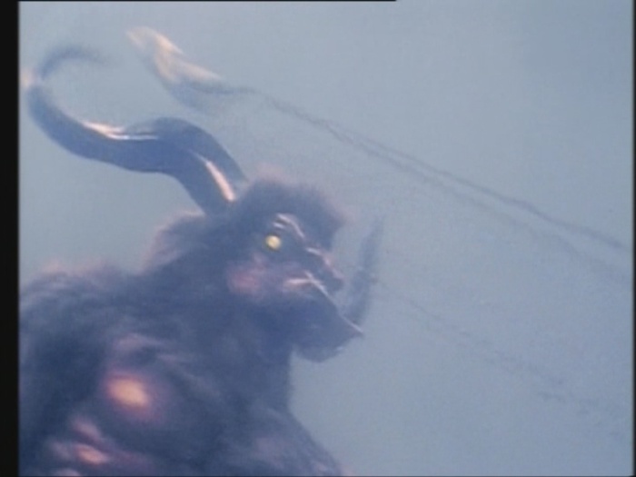 Power Rangers Monster - S01E03 - Minotaurus