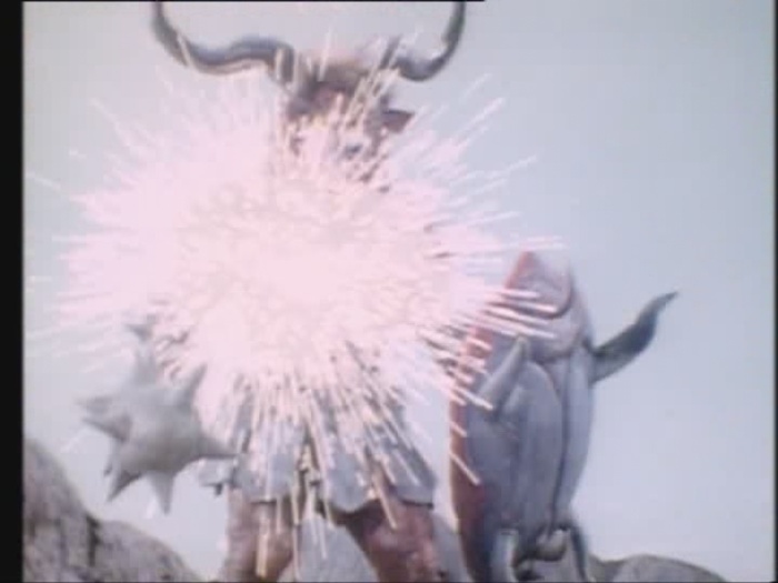 Power Rangers Monster - S01E03 - Minotaurus