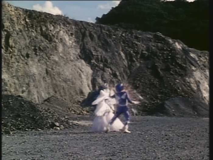 Power Rangers Monster - S01E15 - Madame Woe