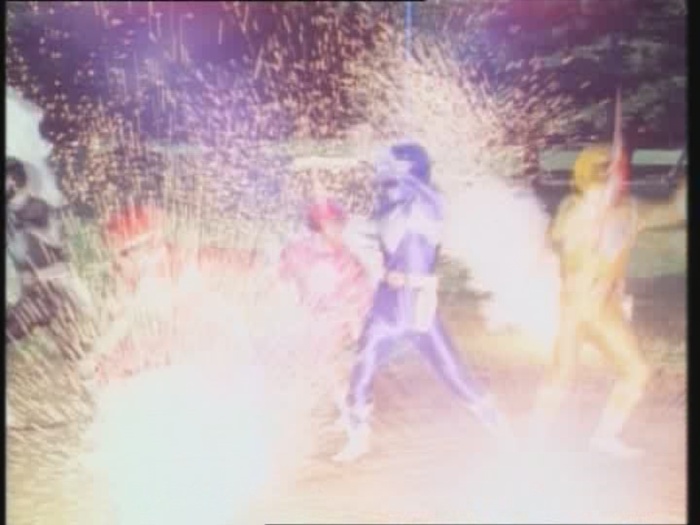 Power Rangers Monster - S01E16 - Gesandter der Finsternis Power Rangers Monster - S01E16 - Gesandter der Finsternis