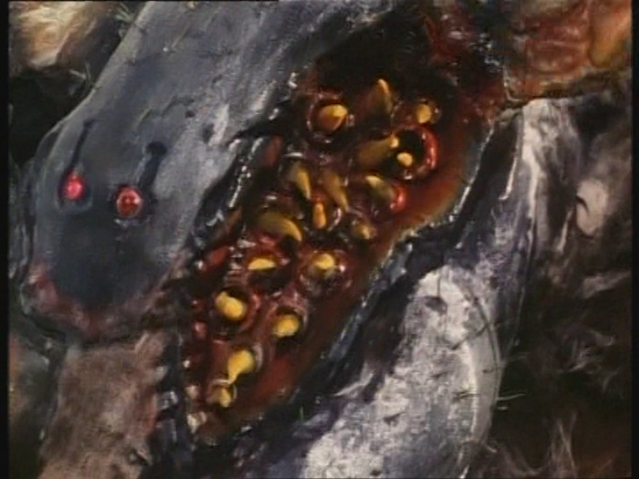 Power Rangers Monster - S01E23 - Spinnenmonster Power Rangers Monster - S01E23 - Spinnenmonster