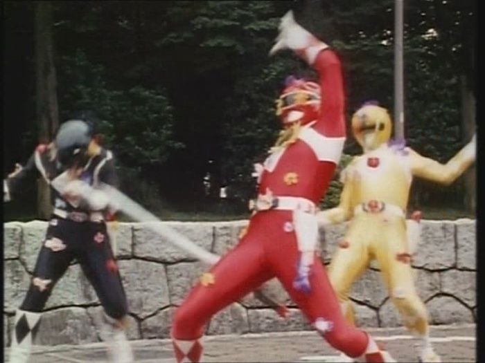 Power Rangers Monster - S01E24 - Spuckende Blume Power Rangers Monster - S01E24 - Spuckende Blume