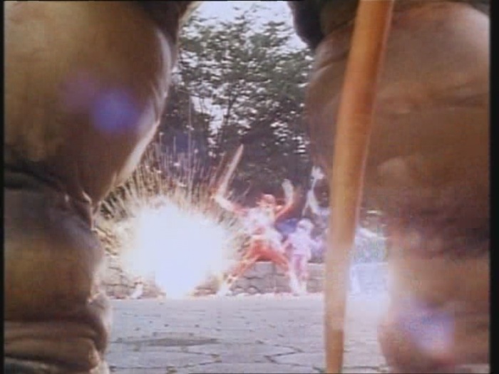 Power Rangers Monster - S01E24 - Spuckende Blume Power Rangers Monster - S01E24 - Spuckende Blume