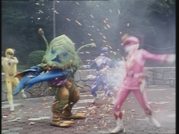 Power Rangers Monster - S01E24 - Spuckende Blume