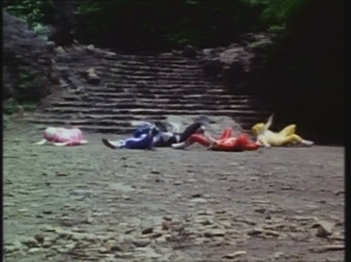 Power Rangers Monster - S01E33 - Fangzahn Power Rangers Monster - S01E33 - Fangzahn