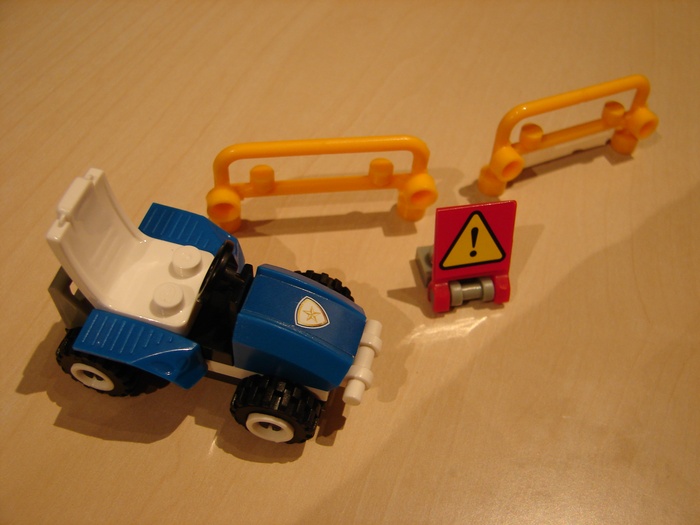 What the Mini-Fig - #2 - BanBao - Polizei