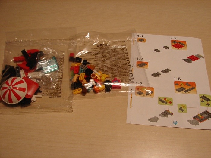 What the Mini-Fig - #19 - Block Tech - Beach Party