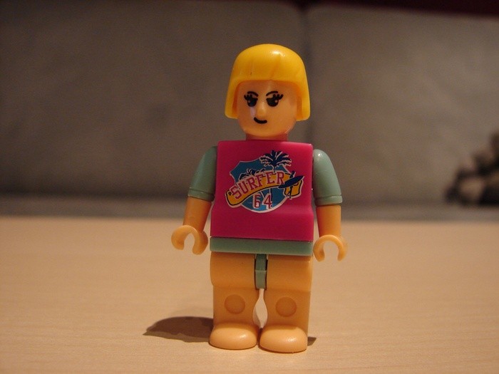 What the Mini-Fig - #19 - Block Tech - Beach Party