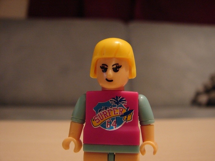 What the Mini-Fig - #19 - Block Tech - Beach Party