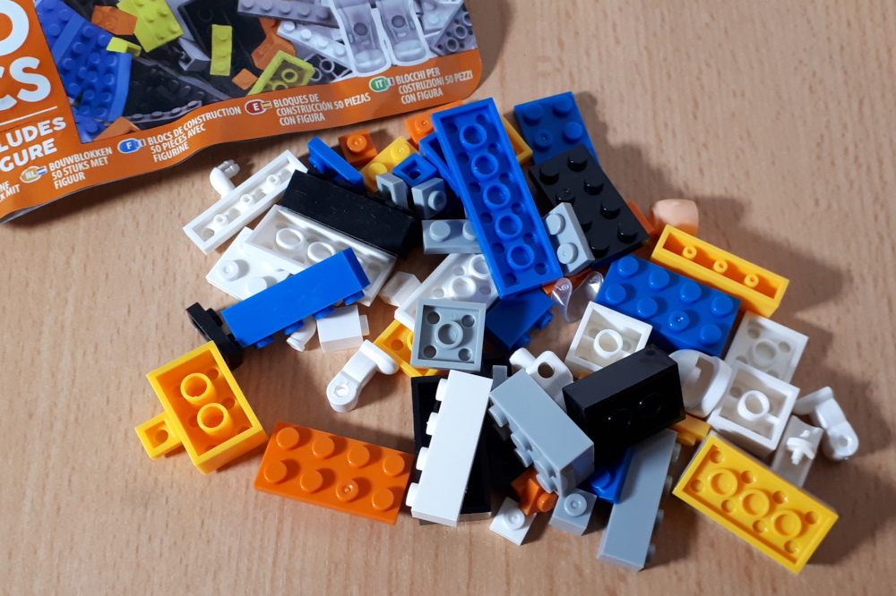 What the Mini-Fig - #33 - Block Tech - Astronaut